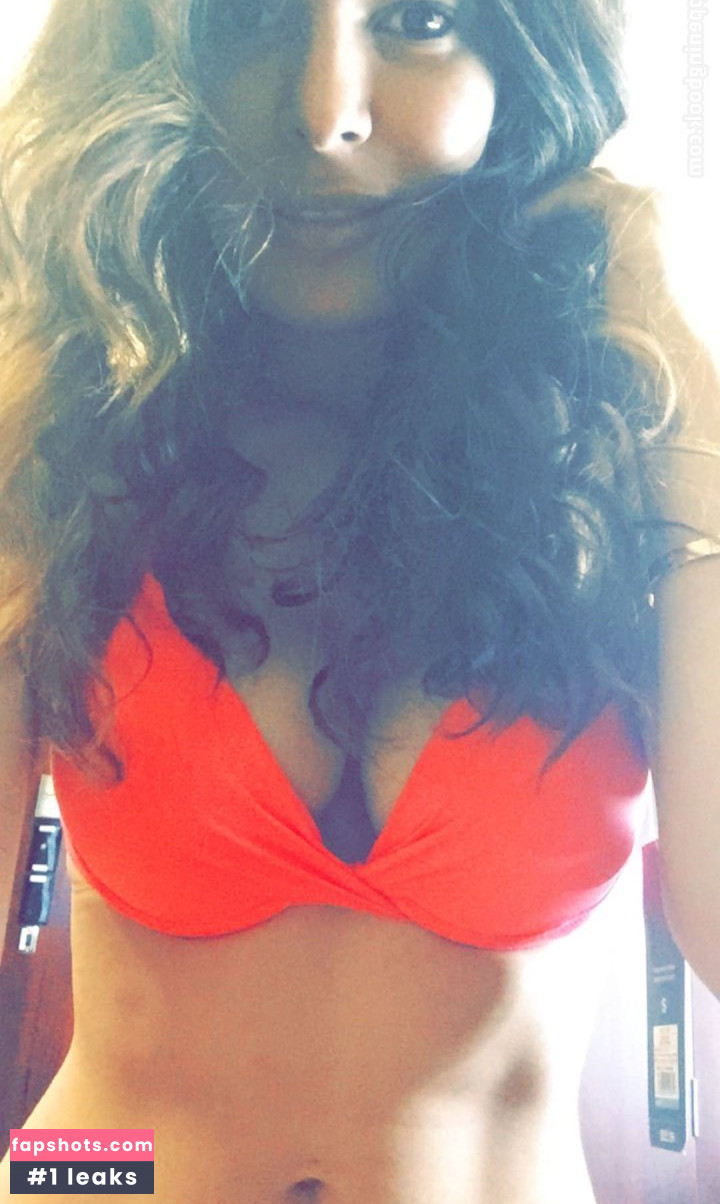 Nadine Velazquez gallery photo #435