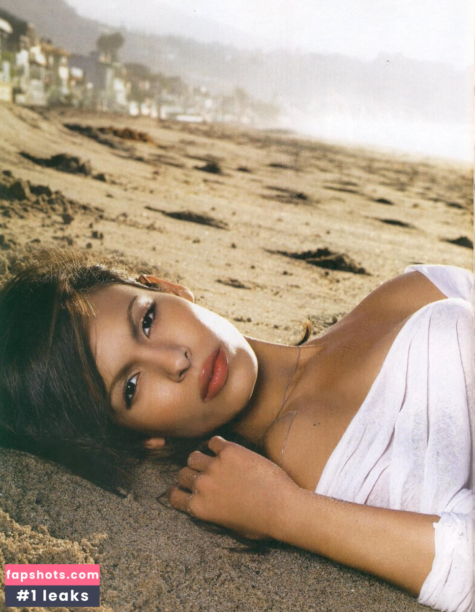 Nadine Velazquez gallery photo #511