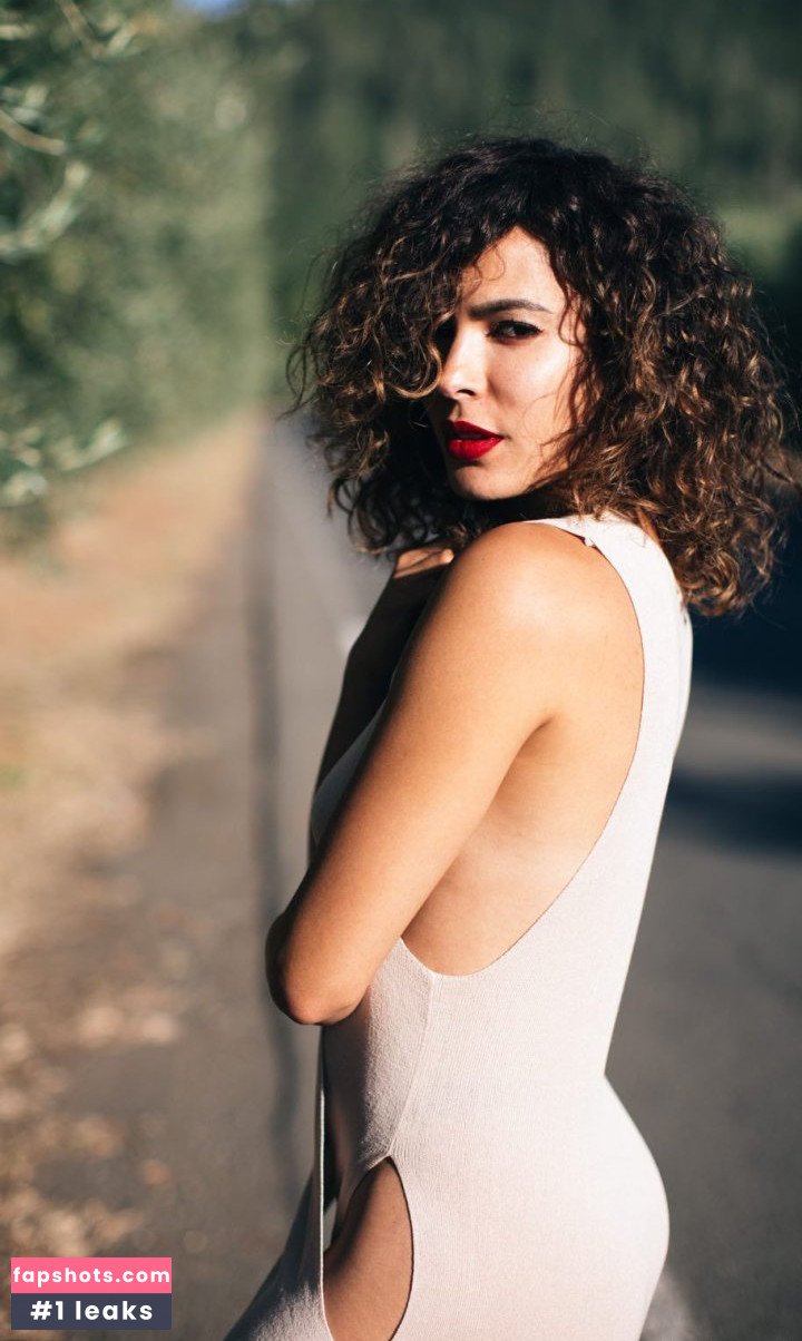 Nadine Velazquez gallery photo #525