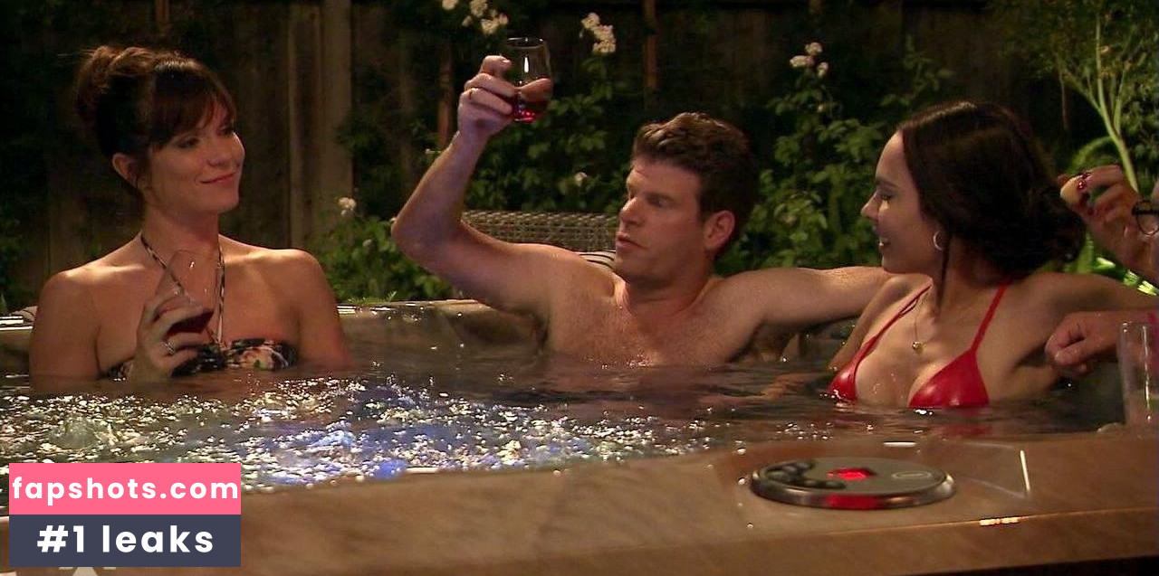 Nadine Velazquez gallery photo #99