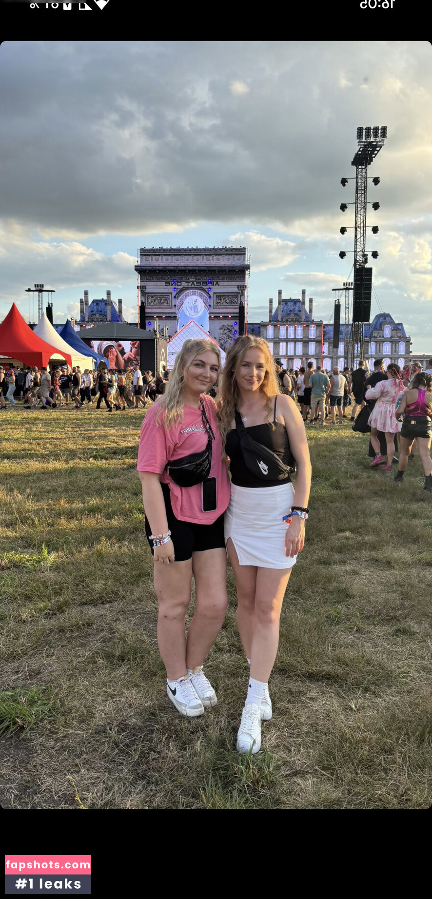 Nadine von relaxASMR gallery photo #2