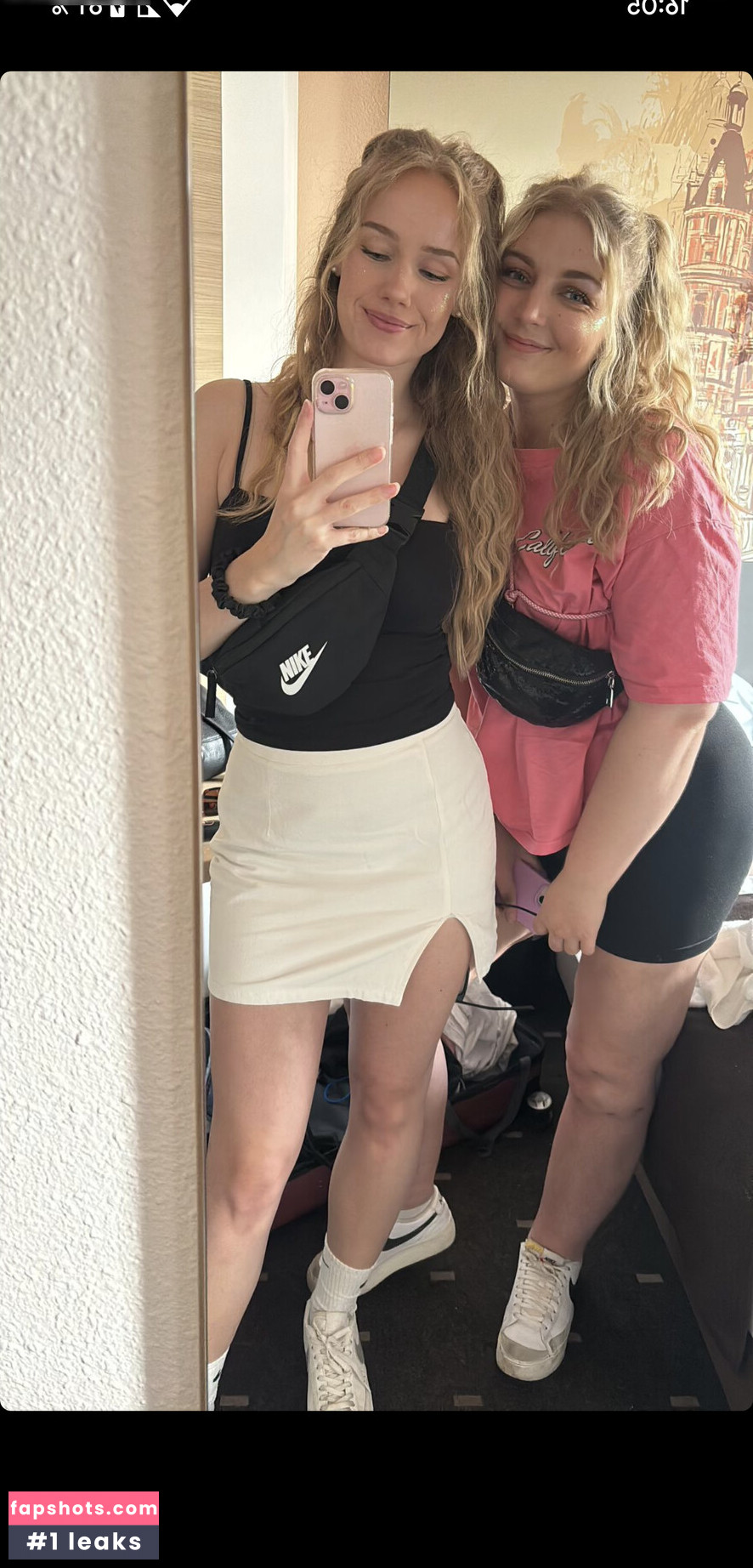 Nadine von relaxASMR gallery photo #3