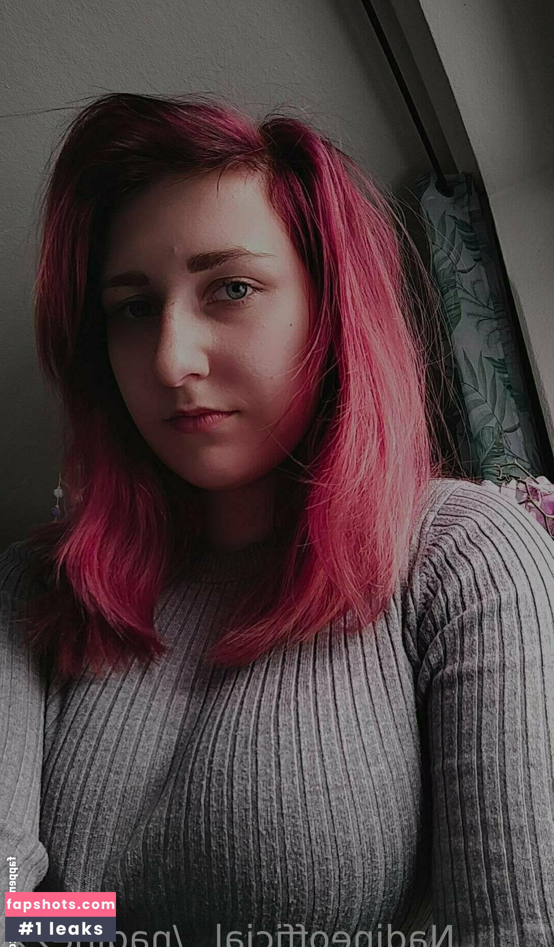 nadine22 gallery photo #4