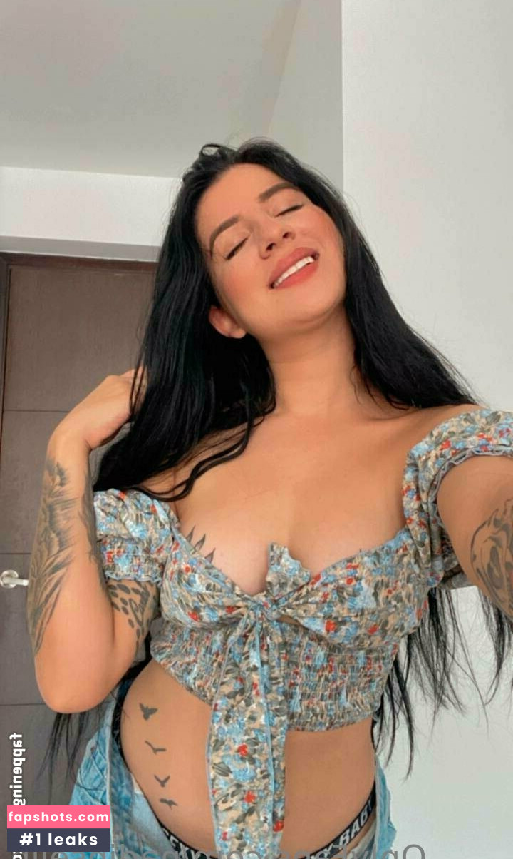 nadinselin gallery photo #2