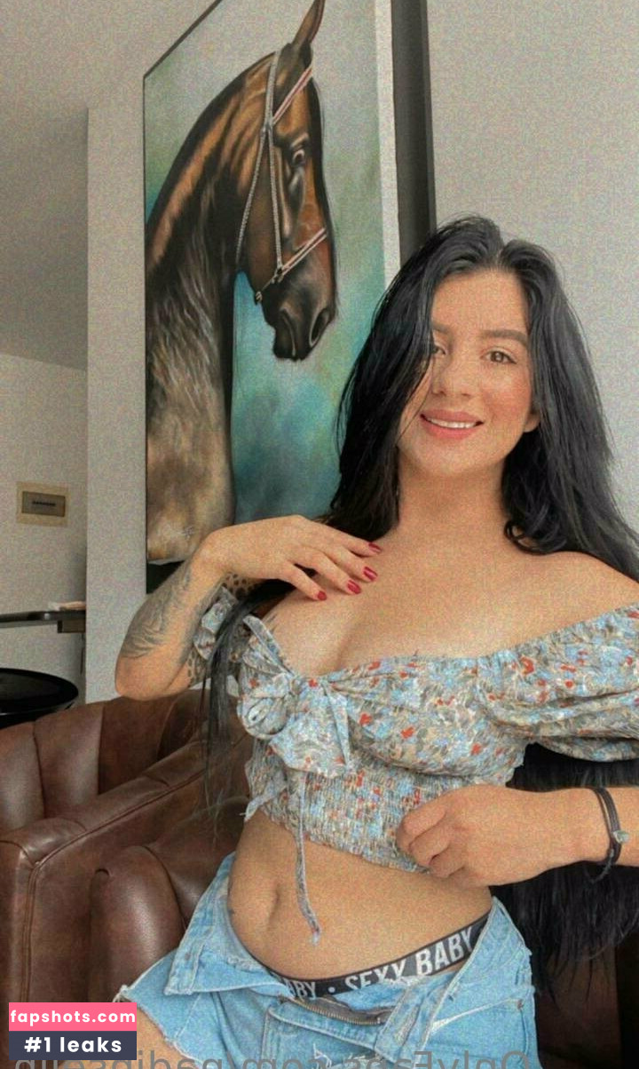 nadinselin gallery photo #3