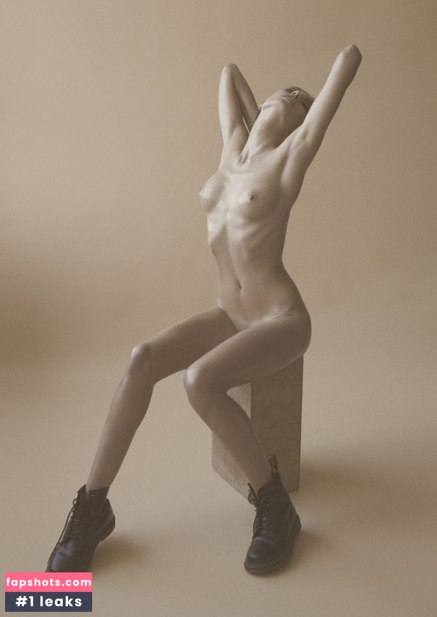 Nadja Bender gallery photo #14