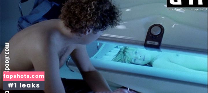 Nadja Huepscher gallery photo #5