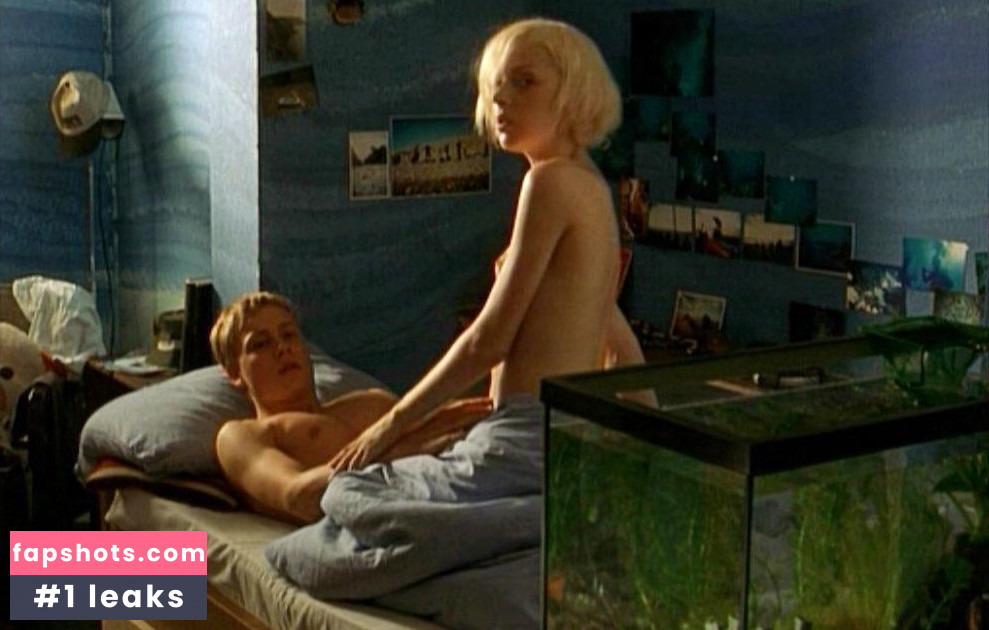 Nadja Petri gallery photo #4