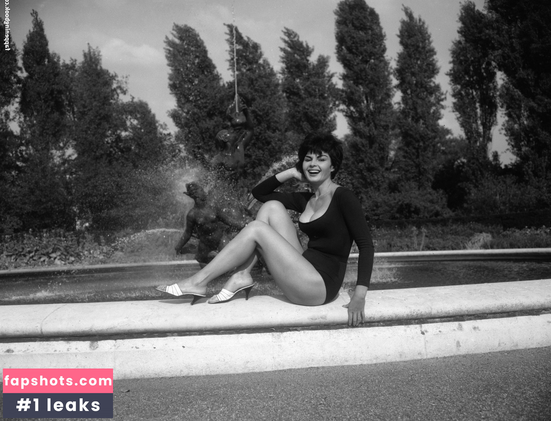 Nadja Regin gallery photo #3