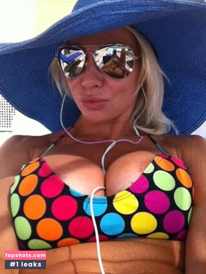 Nadya Basinger gallery photo #12