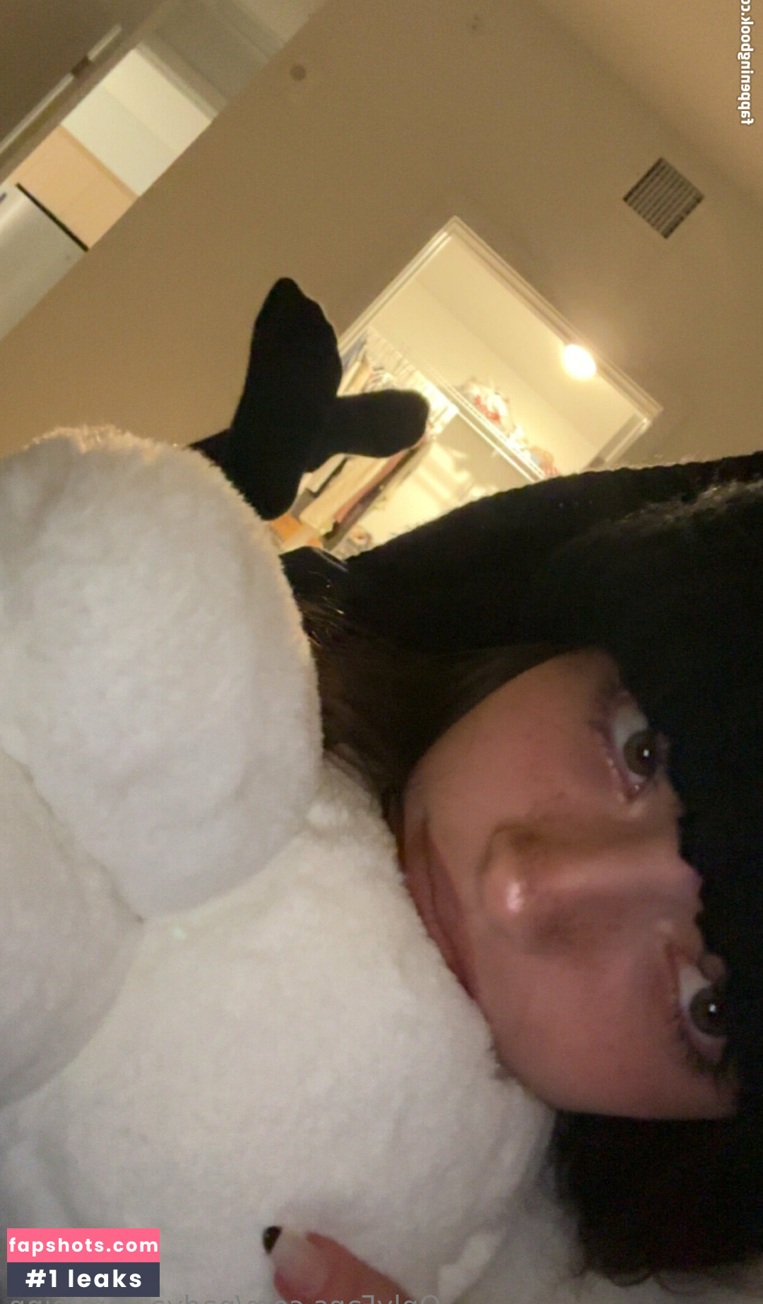 nadya.yereminn nude babe gallery