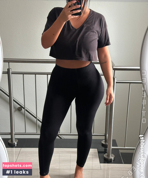 nahrinblack gallery photo #4