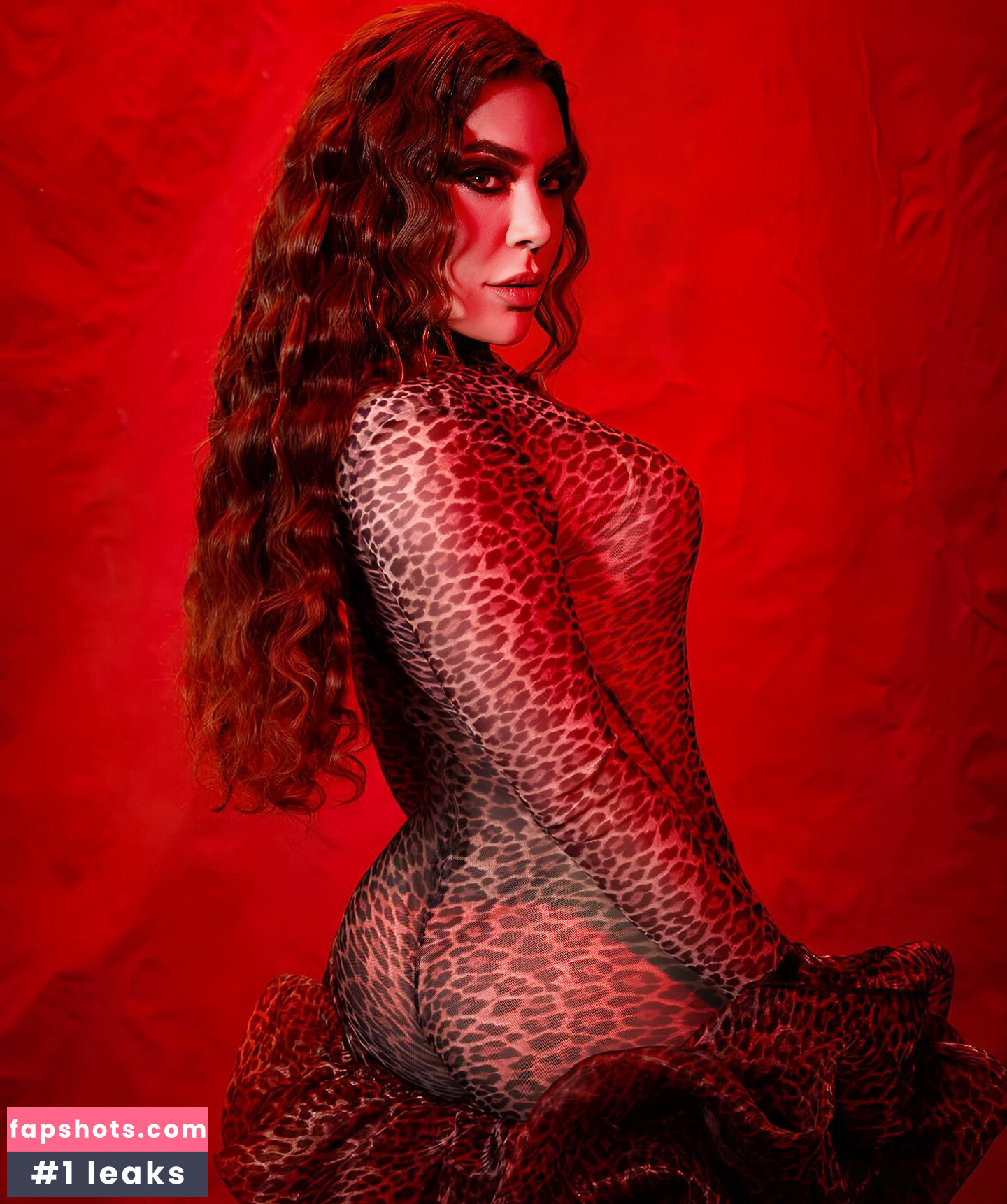 Naiara Azevedo gallery photo #2