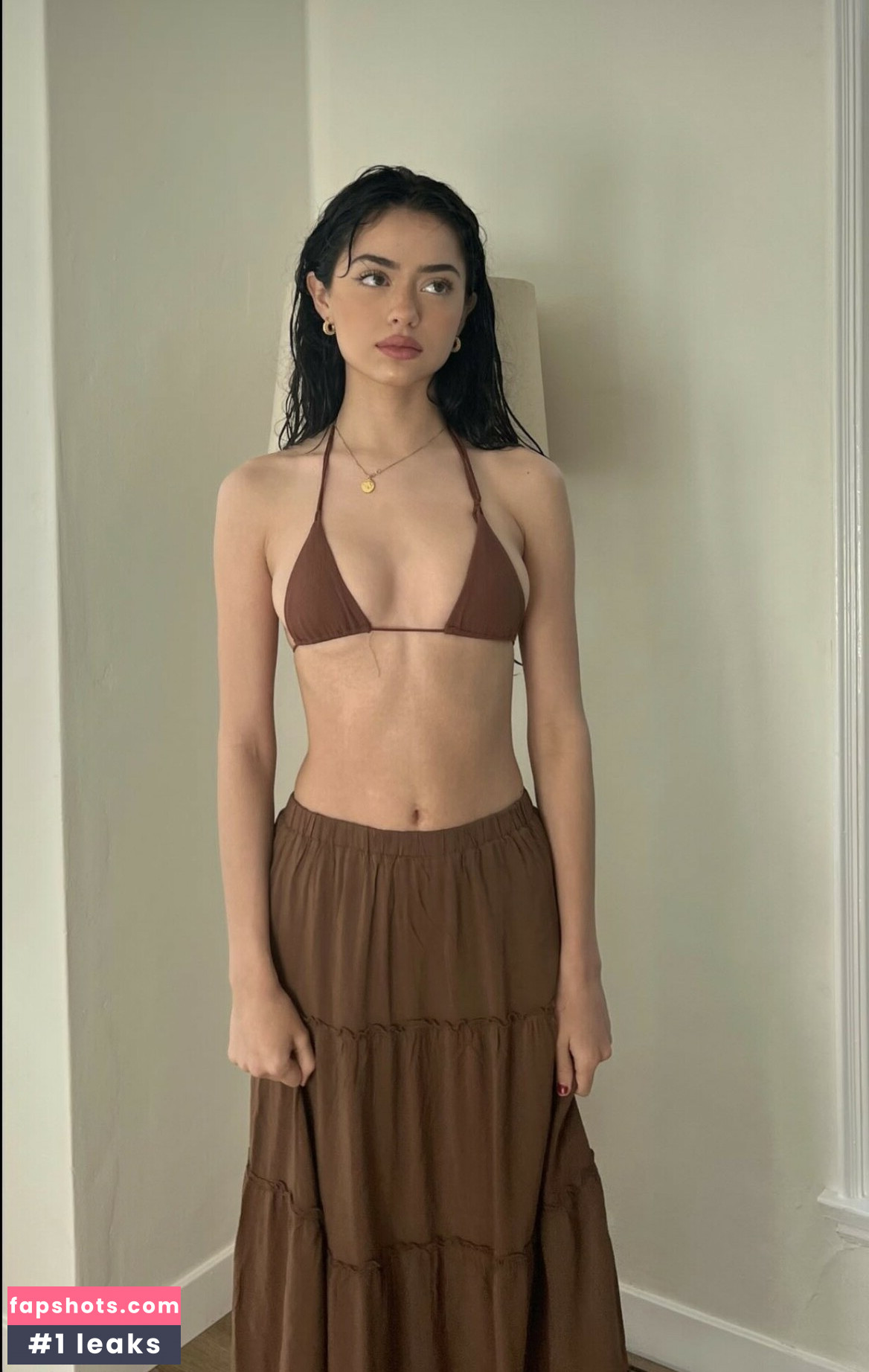 Nailea Devora gallery photo #14