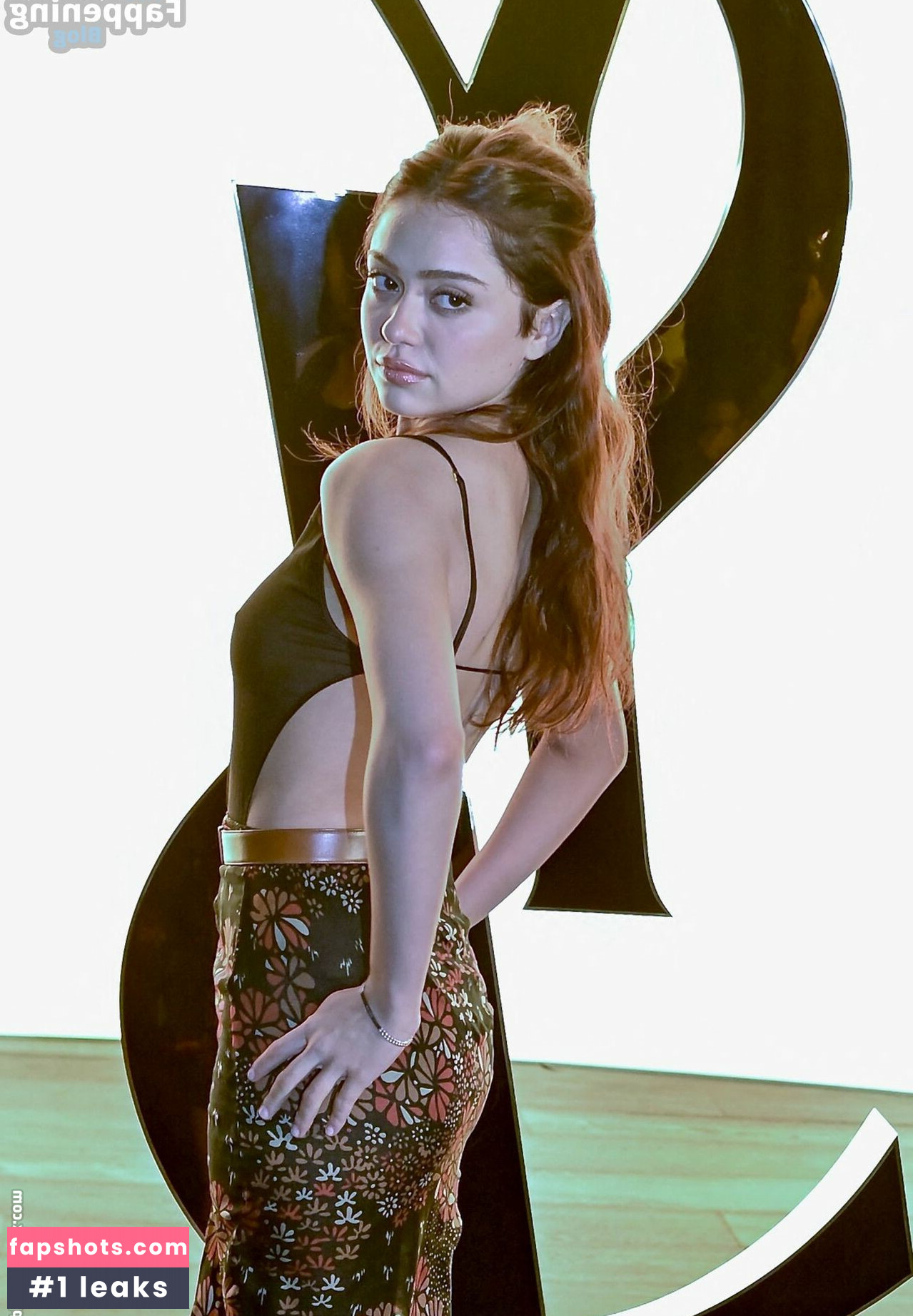 Nailea Devora gallery photo #31