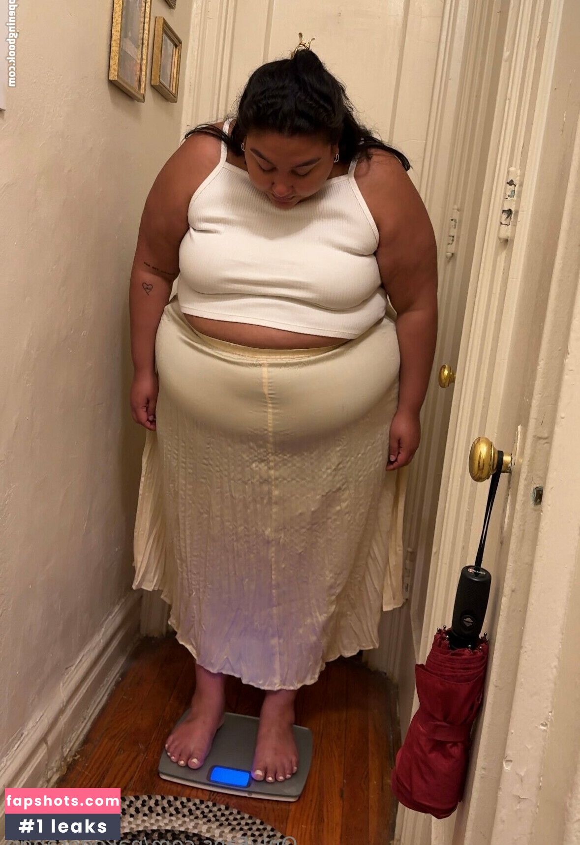 nakedorange nude babe gallery