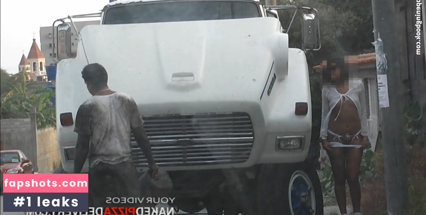 nakedpizzadelivery gallery photo #67