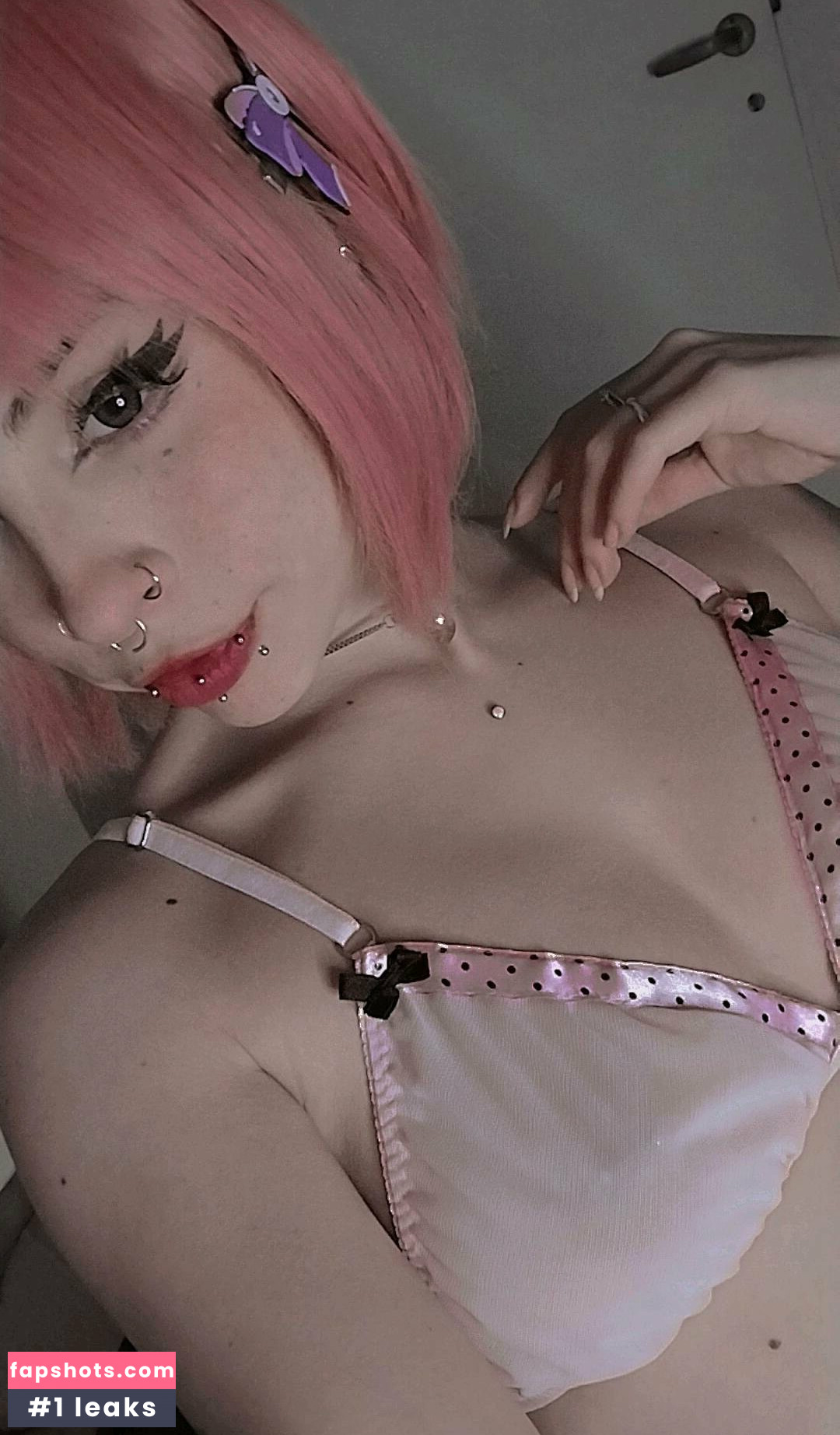 nana.p3trova Nude Leaks OnlyFans Photos #7 - Fapshots