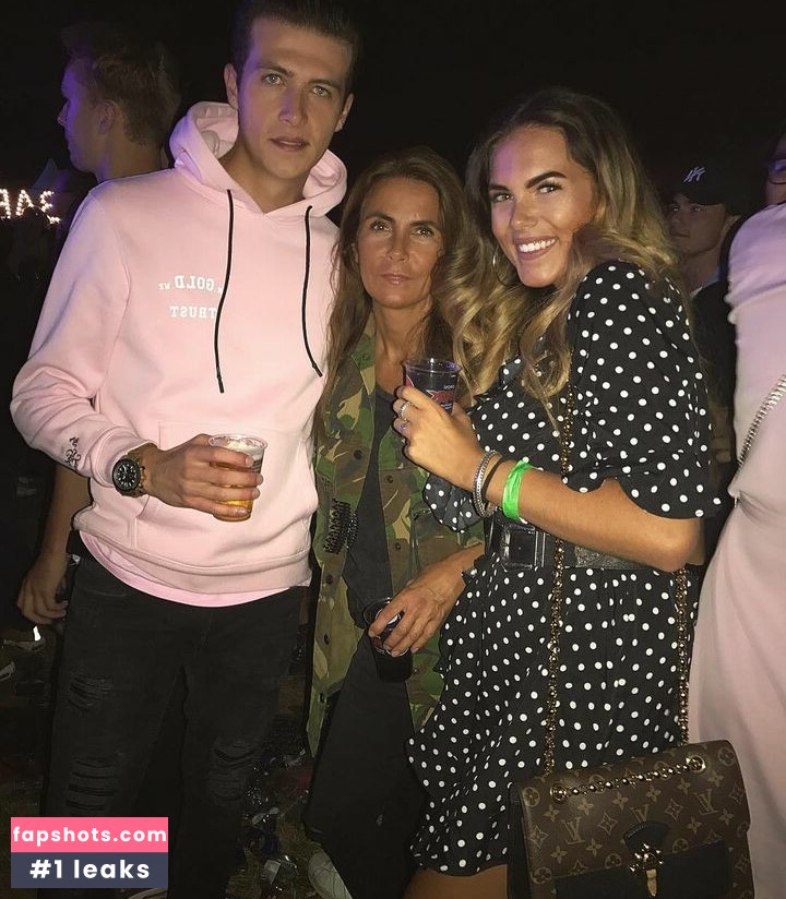 Nana Van Veghel gallery photo #20