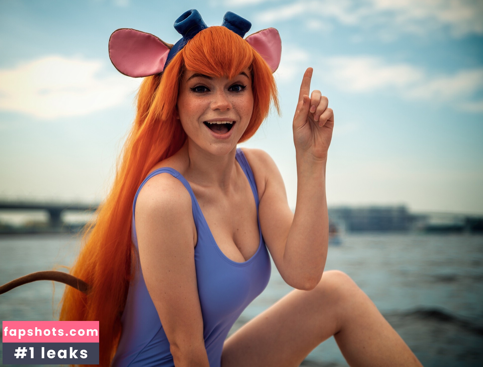 Nancy Novikova gallery photo #4