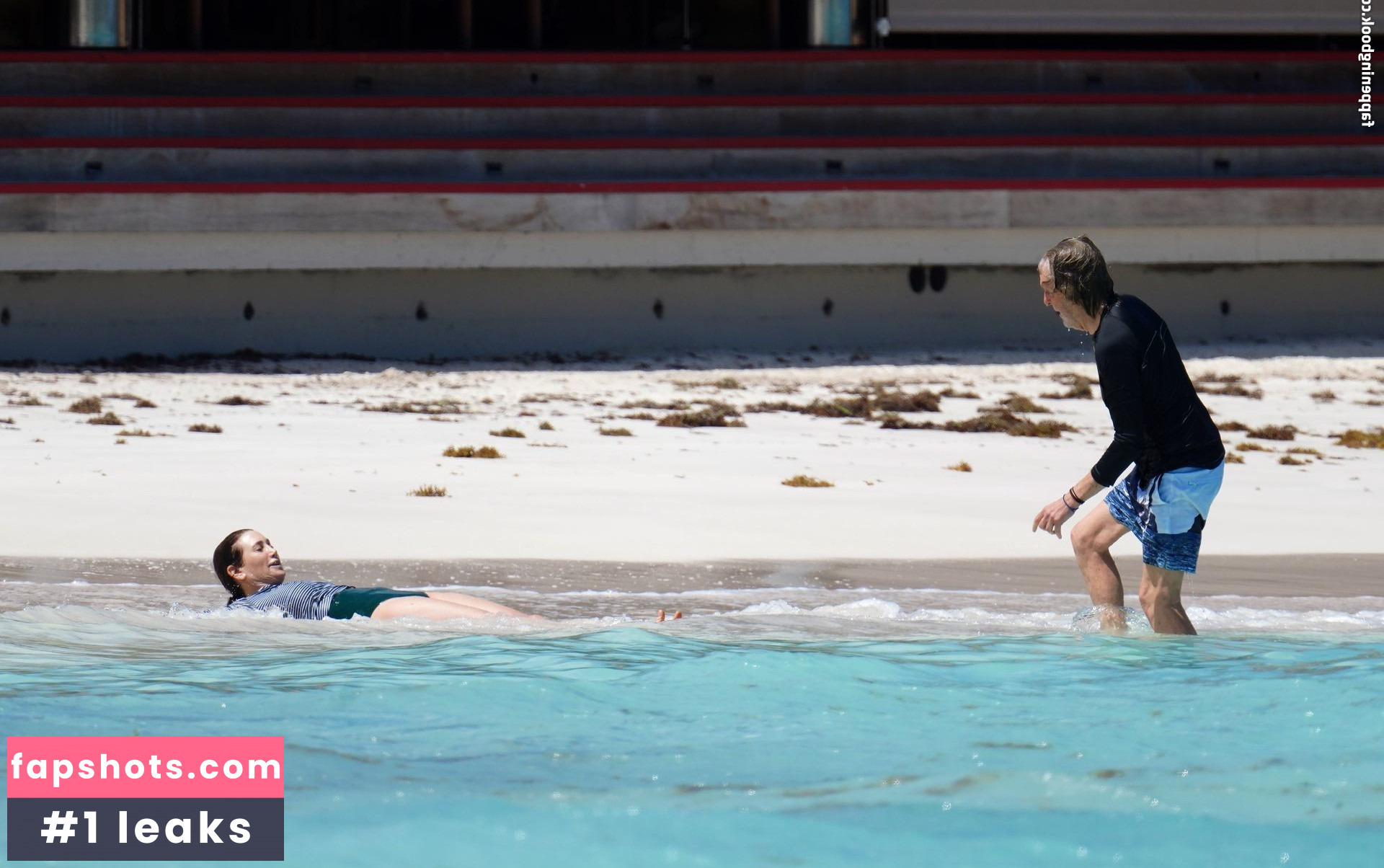 Nancy Shevell gallery photo #51