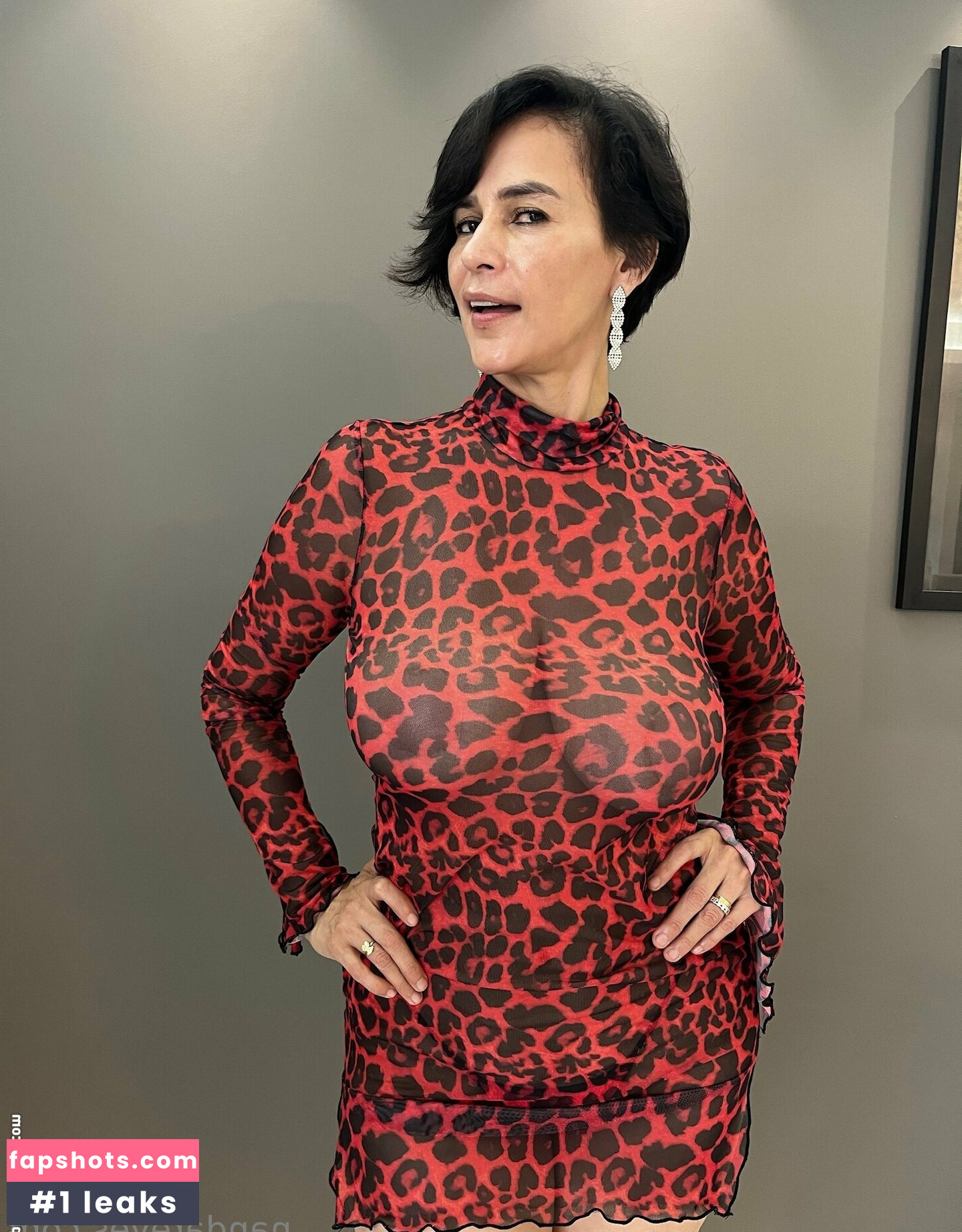 Nanda Reyes gallery photo #13