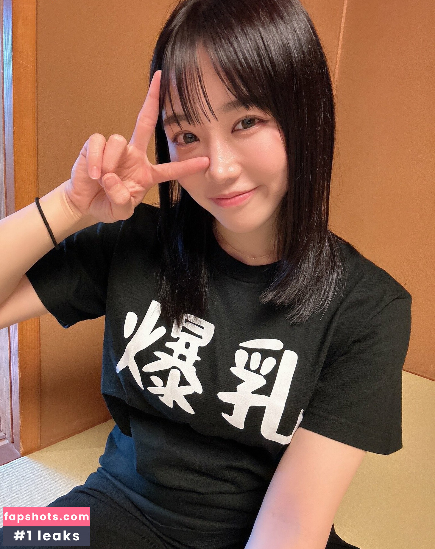 Nano Manamo nude babe gallery