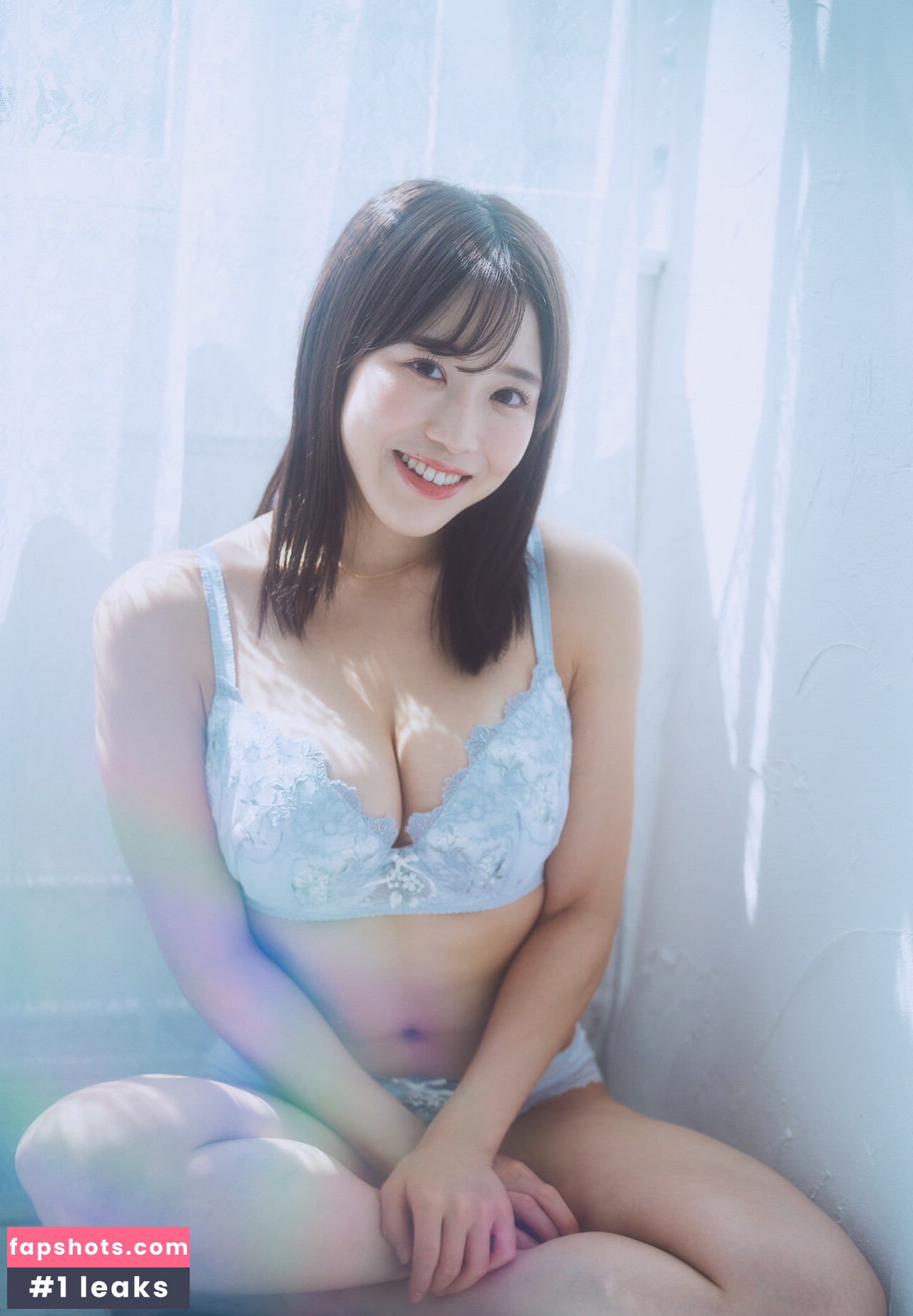 Nano Manamo gallery photo #23