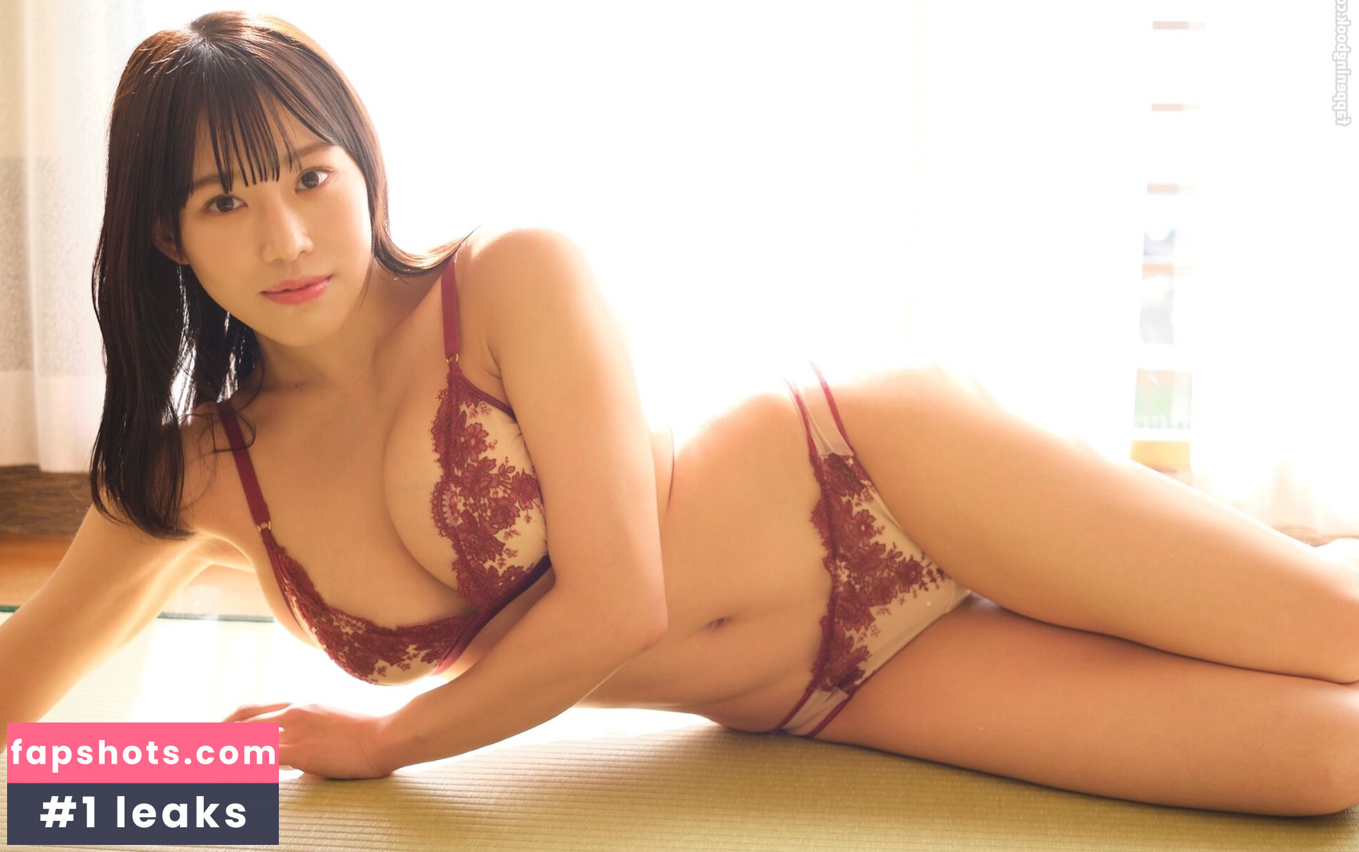 Nano Manamo gallery photo #26