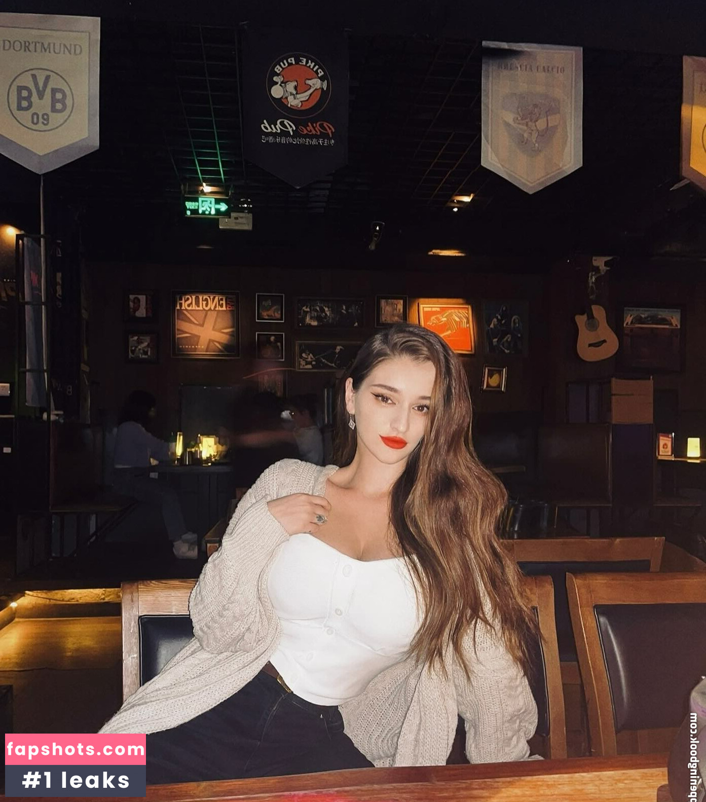 Nanuca Nana gallery photo #2