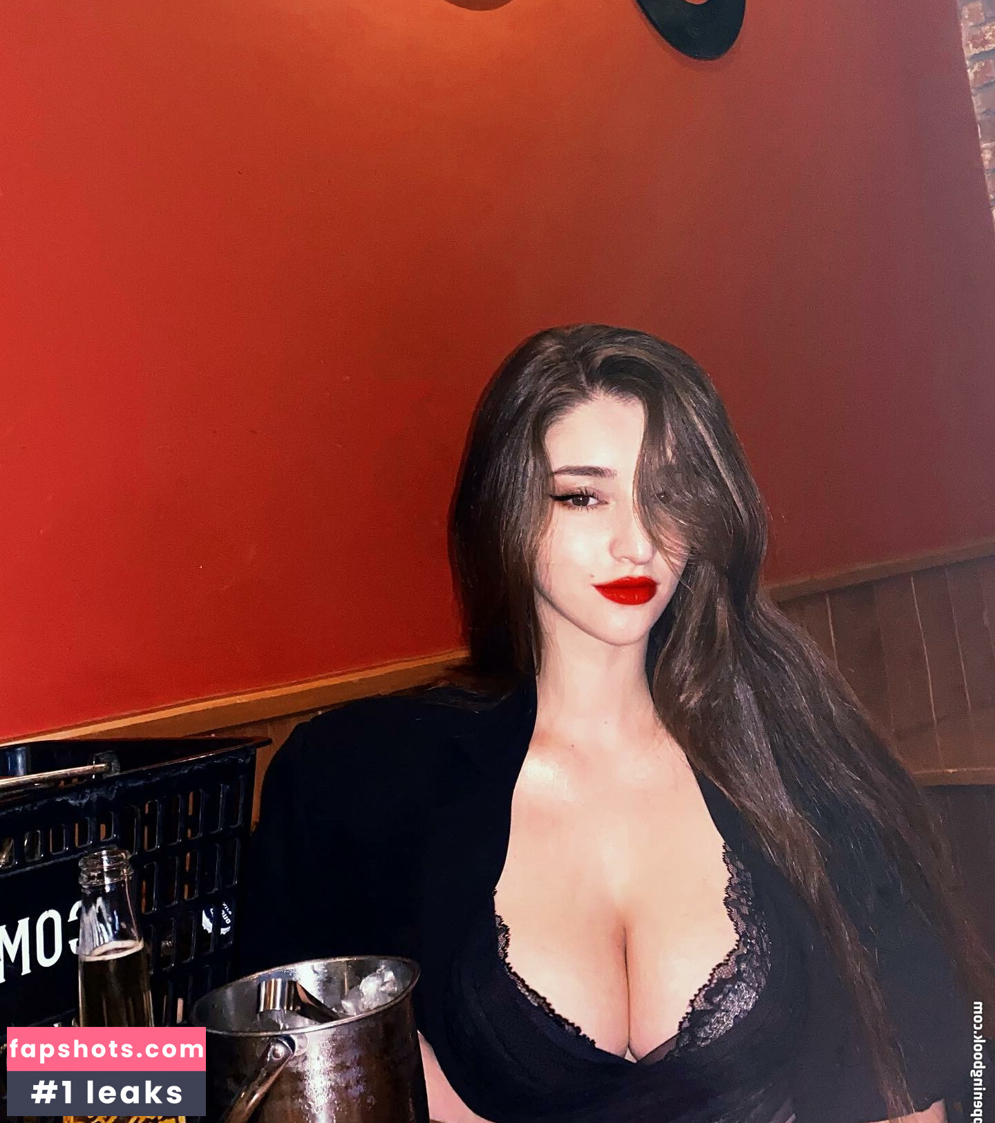 Nanuca Nana gallery photo #6