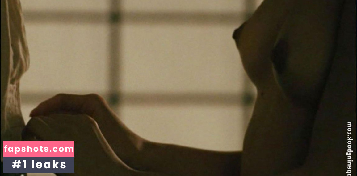 Naoko Watanabe gallery photo #20