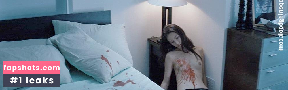 Naoko Watanabe gallery photo #24