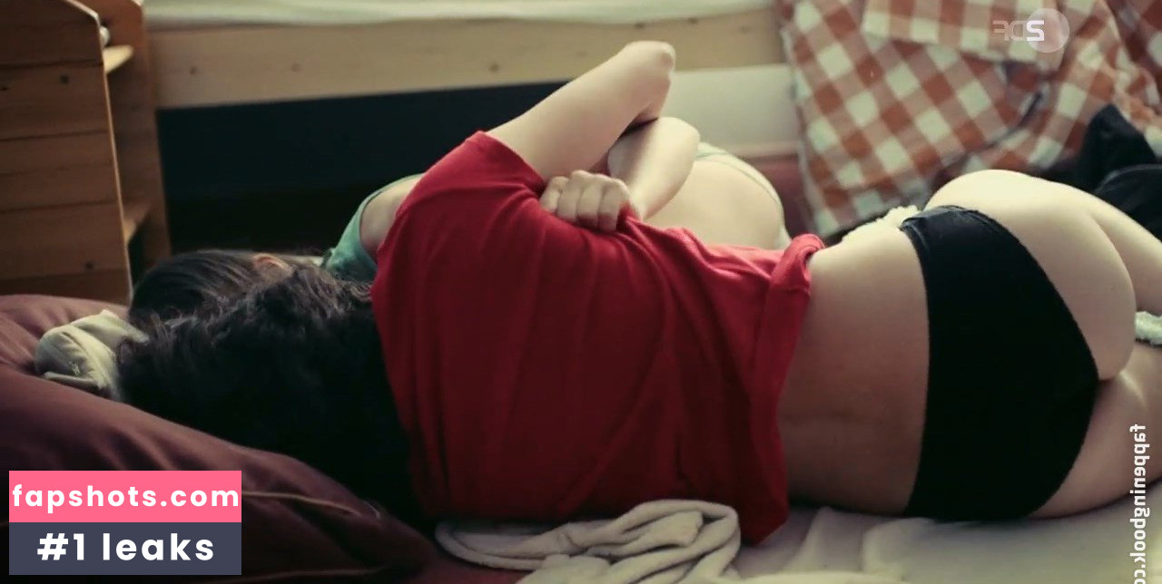 Naomi Achternbusch gallery photo #2