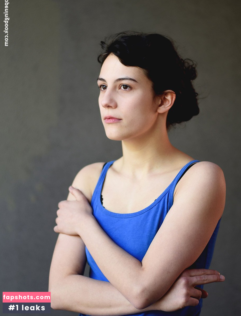 Naomi Achternbusch gallery photo #5