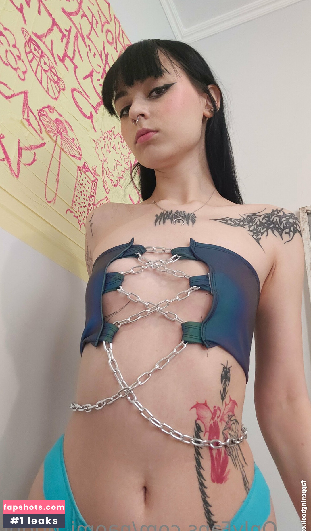 naomi_bright gallery photo #128