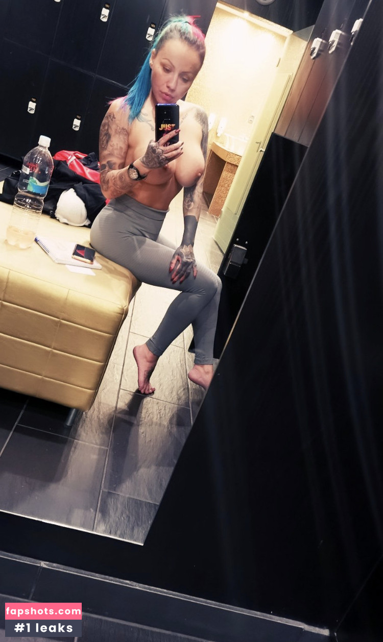 Naomi Cole gallery photo #9