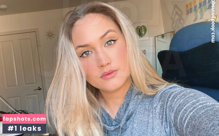 Naomi Kyle gallery photo #112