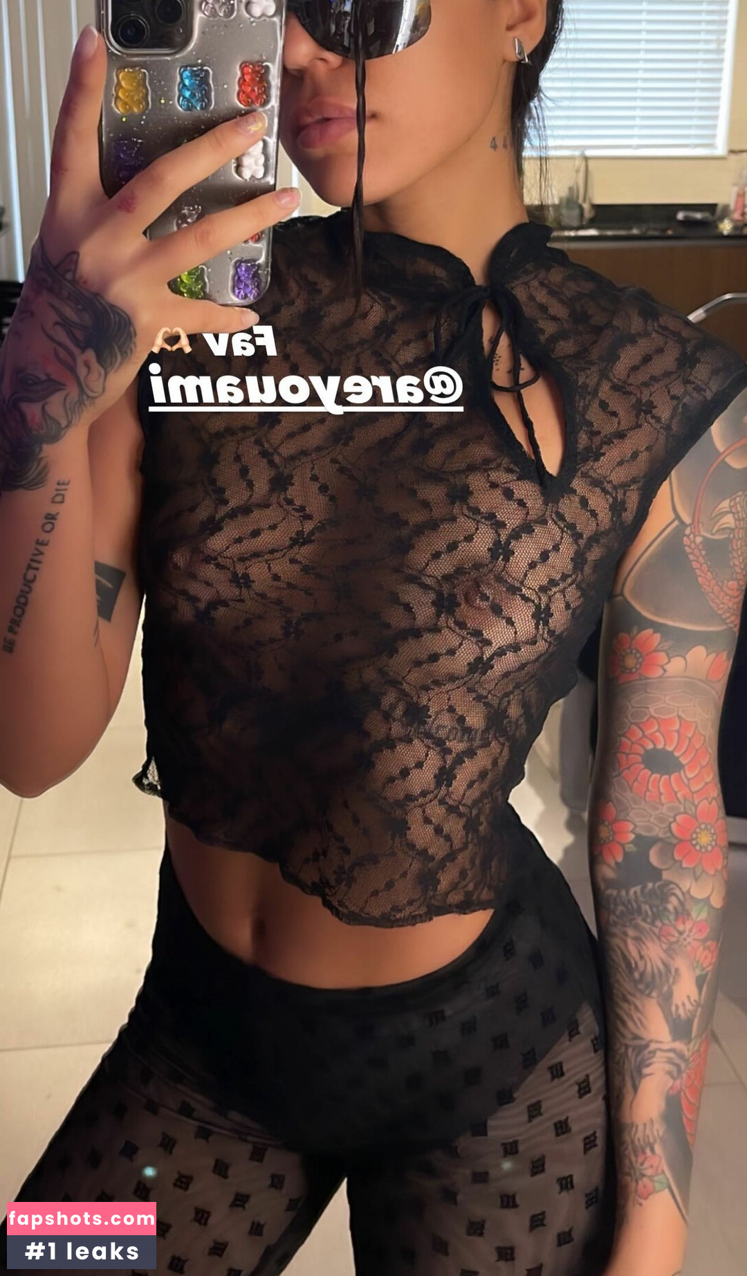 Naomi Luna gallery photo #11