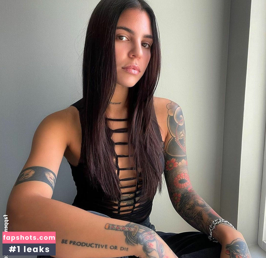 Naomi Luna gallery photo #9