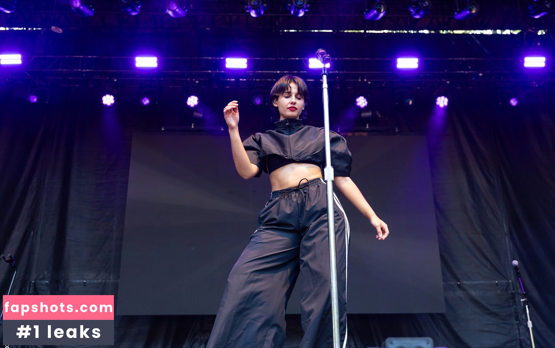 Naomi Scott Nude Leaks OnlyFans Photos #11 - LeakJerk