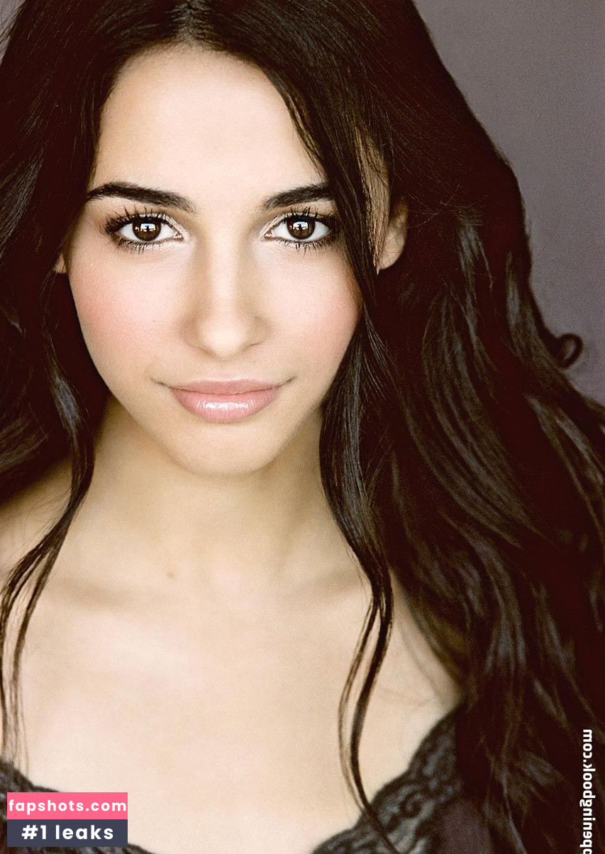 Naomi Scott Nude Leaks OnlyFans Photos #119 - LeakJerk
