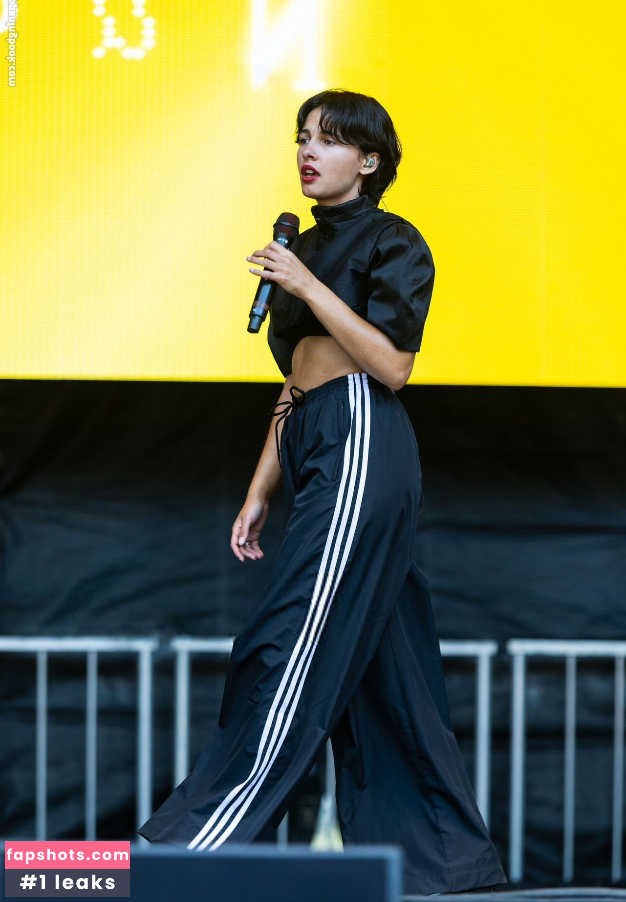 Naomi Scott Nude Leaks OnlyFans Photos #15 - LeakJerk