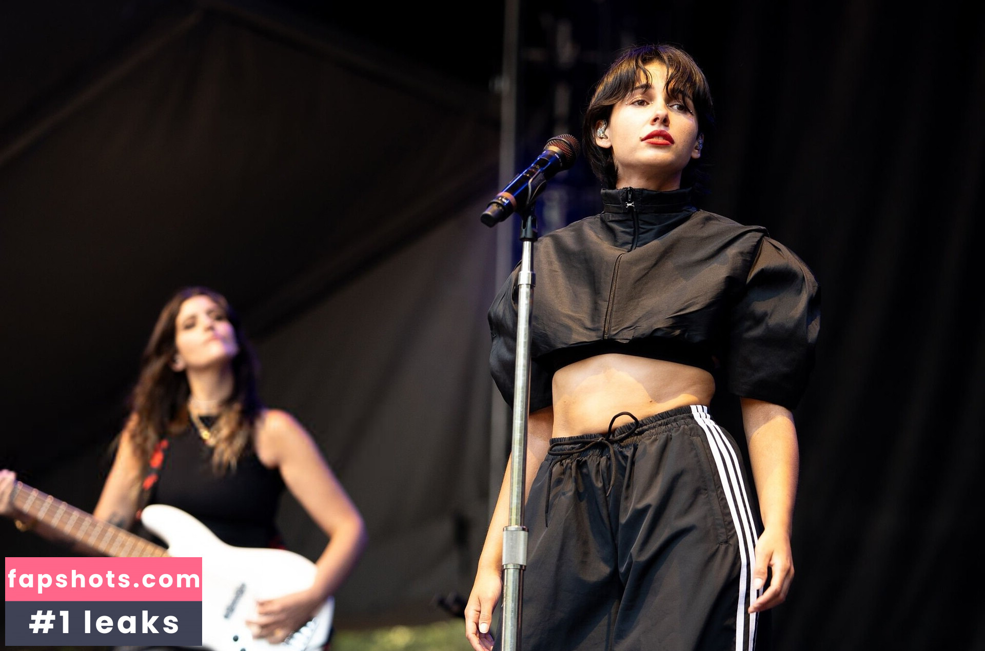 Naomi Scott Nude Leaks OnlyFans Photos #27 - LeakJerk