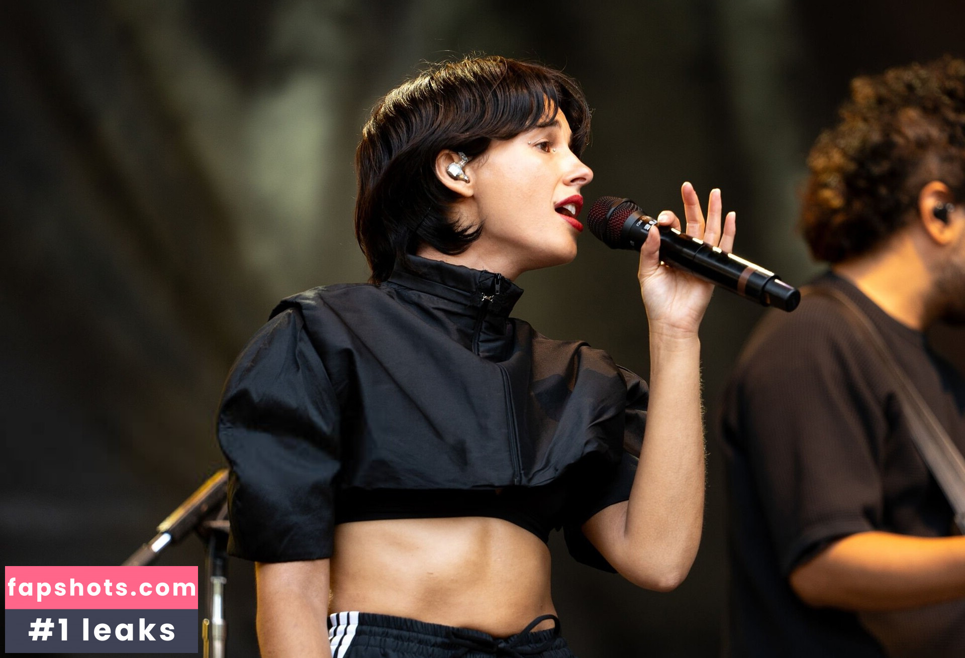 Naomi Scott Nude Leaks OnlyFans Photos #6 - LeakJerk