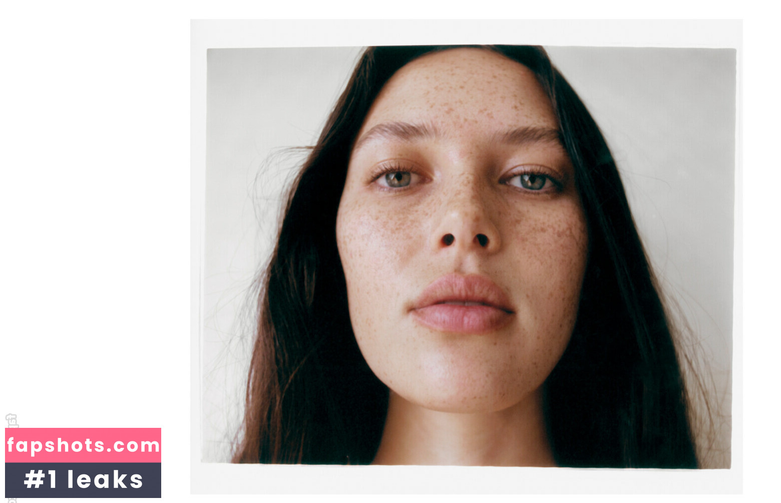 Naomi Stevens gallery photo #8