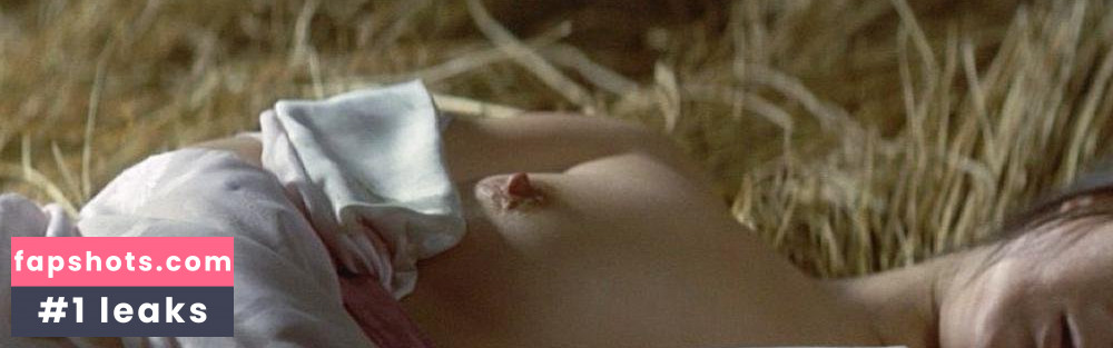 Naomi Tani gallery photo #22