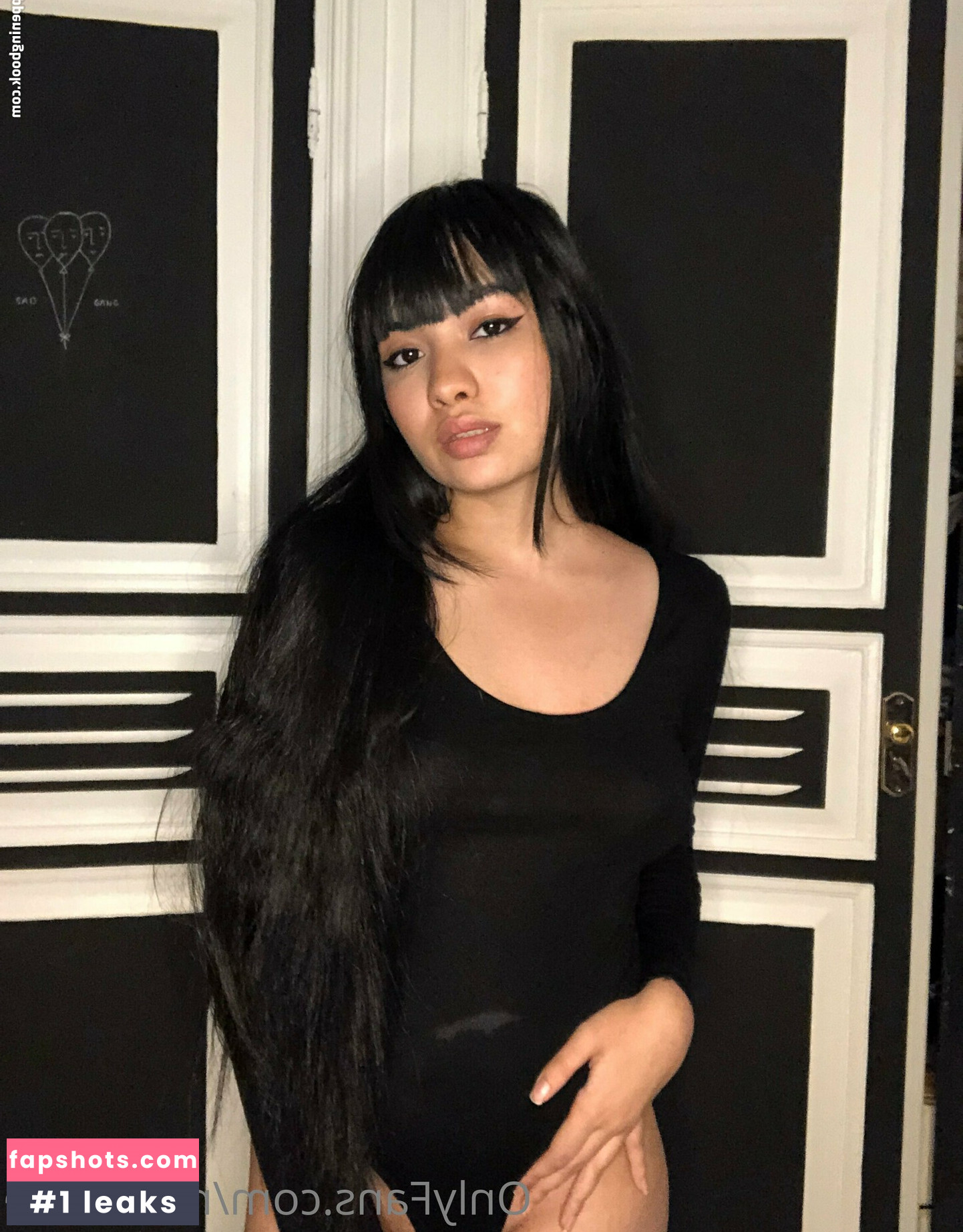 naomieve nude babe gallery