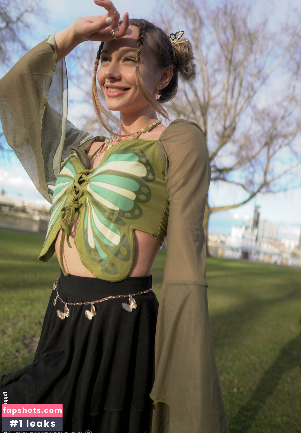 naomiswann gallery photo #6