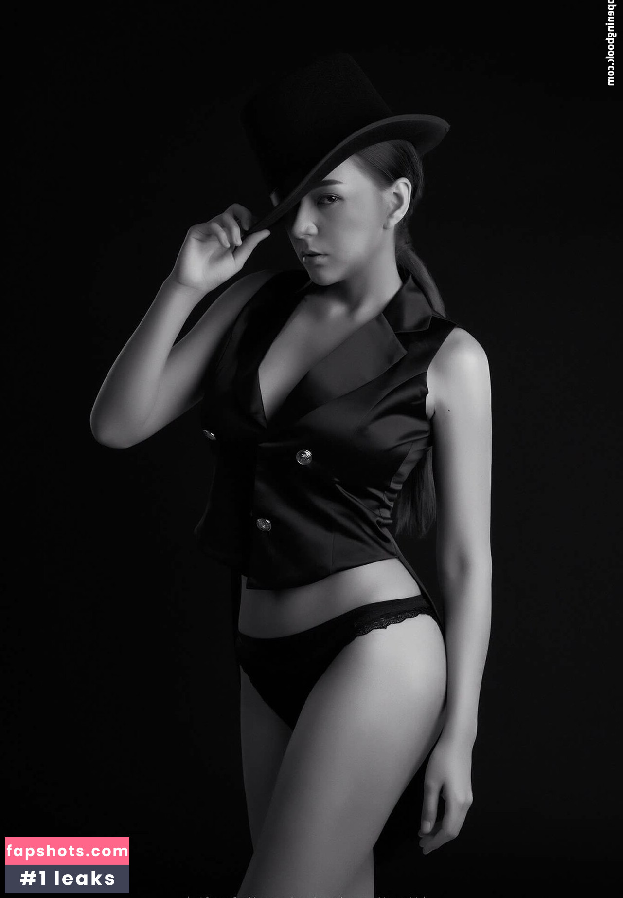 Napasorn Sudsai gallery photo #3